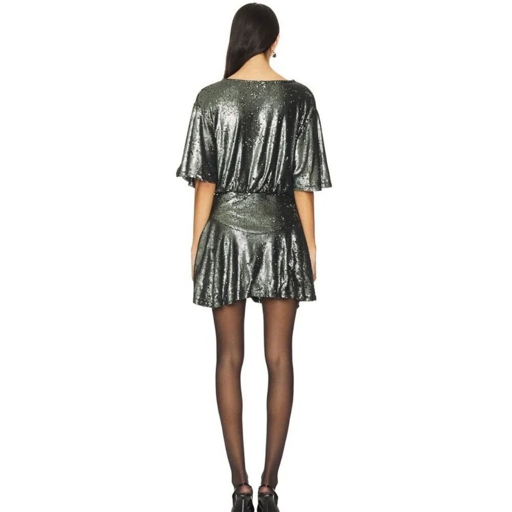 Free People NWT Manuka Sequin Mini Dress Women's Size Medium Silver Party‎